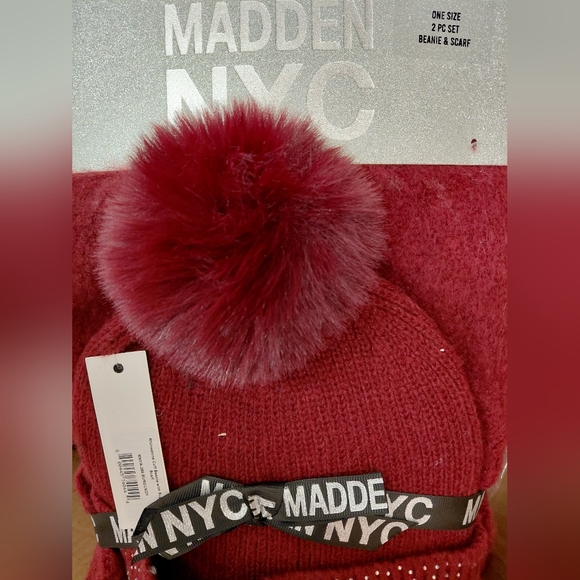 Madden NYC Burgundy Beanie and Scarf Set main image 4